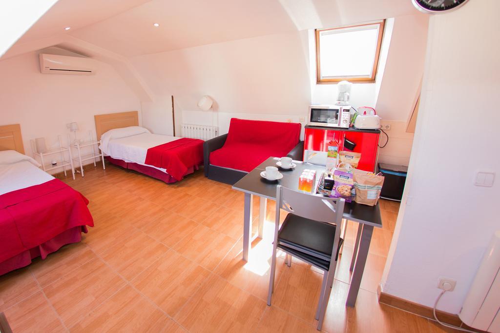 Apartamentos Madrid Centro ภายนอก รูปภาพ