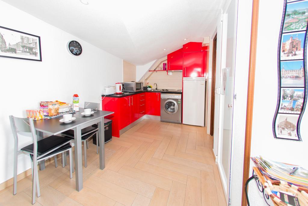 Apartamentos Madrid Centro ภายนอก รูปภาพ