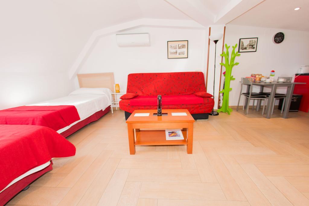 Apartamentos Madrid Centro ภายนอก รูปภาพ
