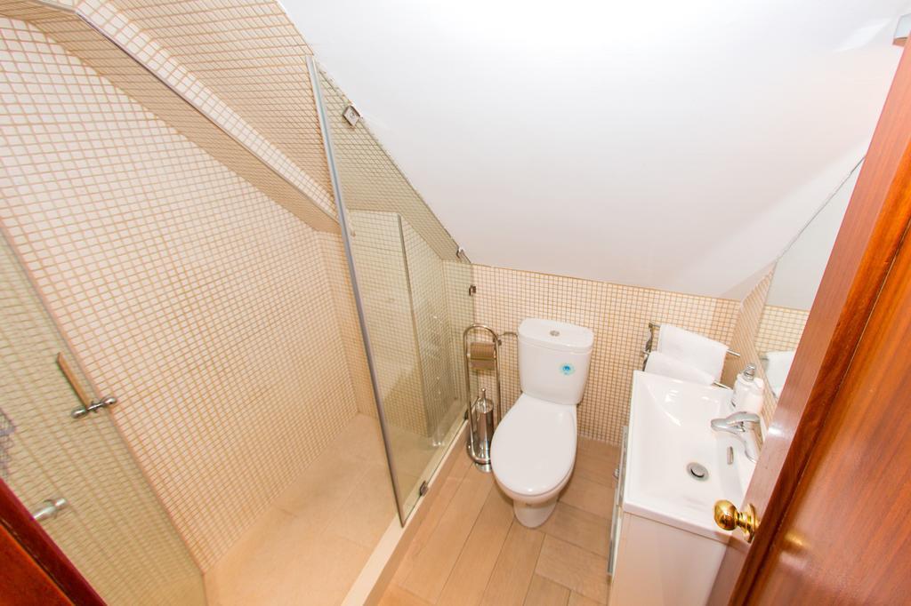 Apartamentos Madrid Centro ภายนอก รูปภาพ