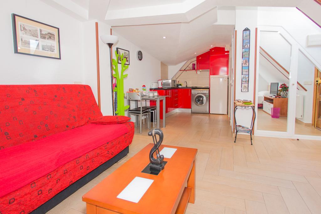 Apartamentos Madrid Centro ภายนอก รูปภาพ