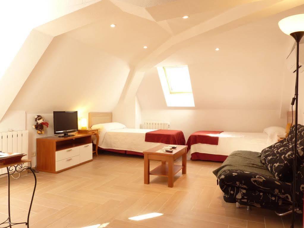 Apartamentos Madrid Centro ภายนอก รูปภาพ