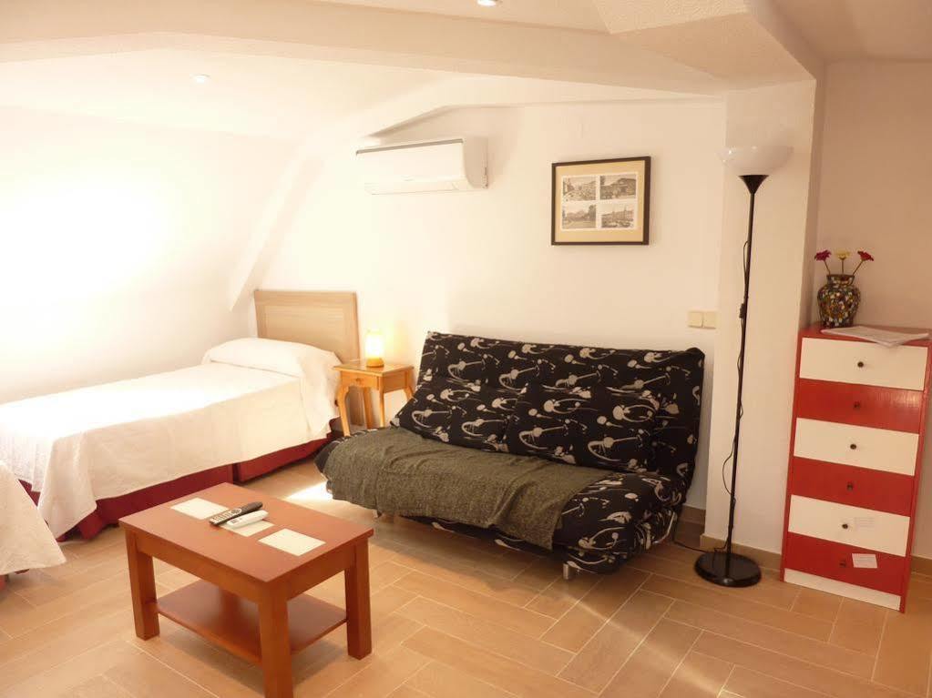 Apartamentos Madrid Centro ภายนอก รูปภาพ